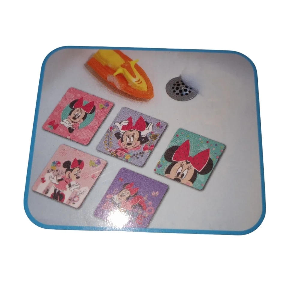 MINNIE MOUSE BATH TUB TREADS